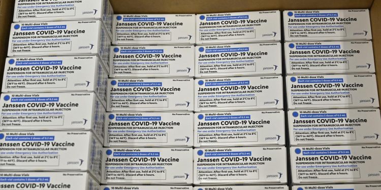 Meski Ada Kasus Pembekuan Darah, WHO Sebut Vaksin Johnson & Johnson Harus Tetap Diteruskan