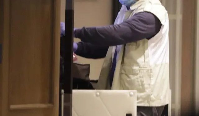 KPK sita sejumlah barang bukti saat geledah kantor dan rumah Azis Syamsuddin