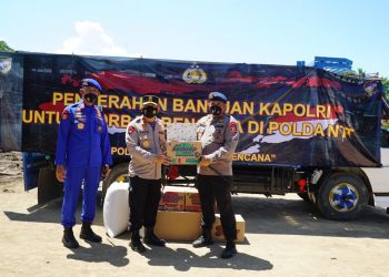 Polri Gerak Cepat Tangani Banjir dan Tanah Longsor di NTT