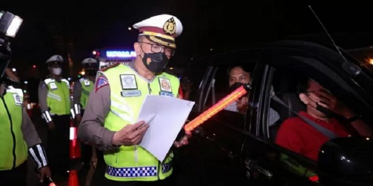 Operasi Ketupat, Polri Akan Perpanjang Sanksi Putar Balik Kendaraan Hingga 24 Mei 2021