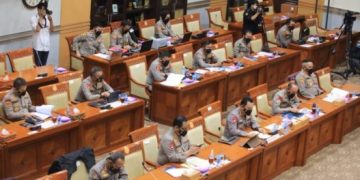 Di Hadapan Komisi III, Kapolri Paparkan 15 Aplikasi Layanan Publik Semudah Pesan Pizza