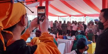 Vaksinasi massal TNI-Polri targetkan 1 juta dosis per hari