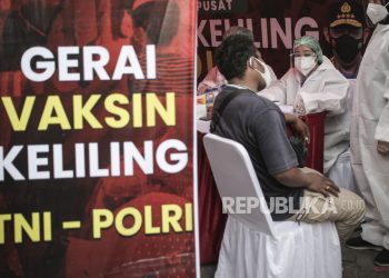 Gelar Gerai Vaksin Keliling, TNI-Polri Targetkan 20.000 Warga Duri Pulo Menerima Vaksinasi