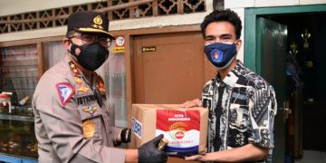 Polri-BEM Jakarta salurkan 1.000 paket sembako ke mahasiswa perantauan
