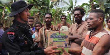 Polri Setia Kawal Pengawasan dan Penyaluran Aneka Bantuan COVID-19 Pemerintah