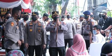 Kapolri Minta Jajaran Terus Bantu Warga dan Gelorakan ‘Ayo Pakai Masker dan Ayo Segera Vaksin’