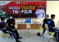 Gerai Vaksin TNI Polri Menggelar Vaksinasi Pelajar di SMK Negeri 2 Tulungagung