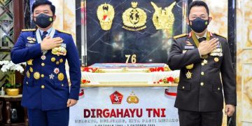 Kapolri Sampaikan Ucapan HUT Ke-76 TNI : Sinergitas TNI-Polri Semakin Solid