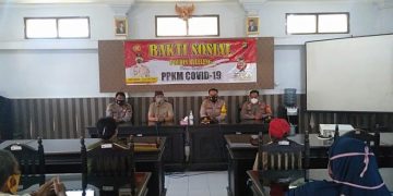 Polres Buleleng Bagikan Sembako Kali Ini di Gerokgak