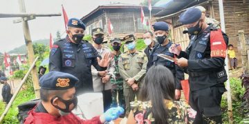 Sambut HUT Ke-76 Brimob, Dankorbrimob Gelar Vaksinasi di Desa Terpencil Bogor