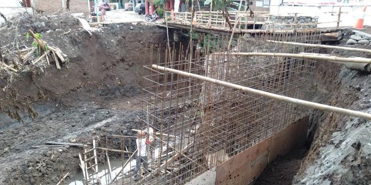 Warga Khawatir Jembatan Bulu Tak Selesai