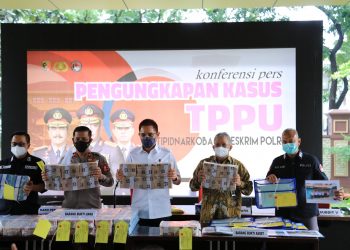 Bareskrim Sita Duit Rp338 Miliar dari Pencucian Uang Kasus Narkotika dan Obat Ilegal