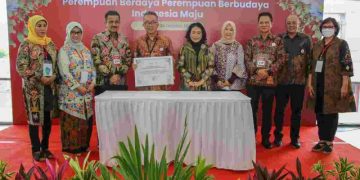 Komitmen Pelayanan Transportasi Ramah Perempuan dan Anak di LRT Jakarta