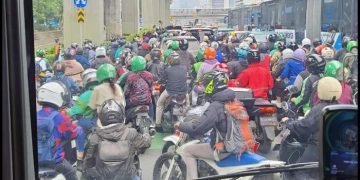 Cerita Warga Condet Kena Macet 1,5 Jam, Sulit Sampai ke Sudirman