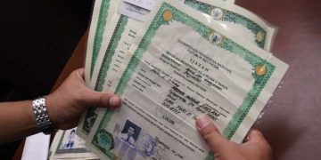 Bolehkah Perusahaan Menahan Ijazah saat Diterima Kerja?