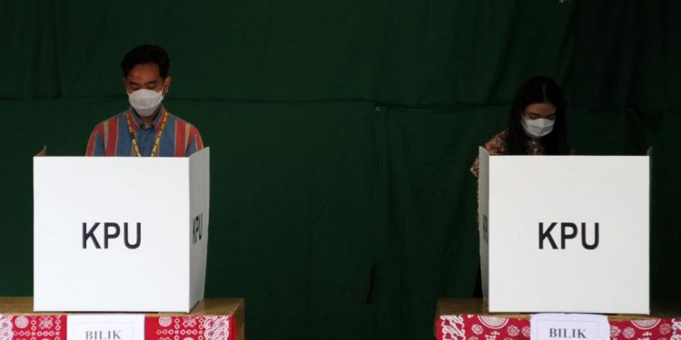 Gaji Ketua Hingga Anggota KPPS Naik 600 Ribu