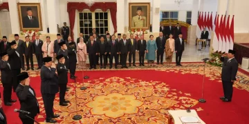 Prabowo Resmi Lantik Kepala Badan dan Staf Khusus Memperkuat Tim Pemerintahan #BerharapUntukIndonesia