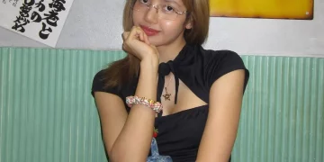 Lisa BLACKPINK Jual Koleksi Pribadi