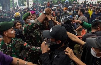 aksi-unjuk-rasa-di-mako-brimob-kwitang