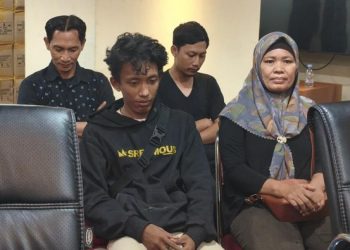 eko-dan-bima-dihadirkan-di-polda-metro