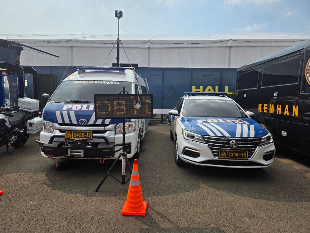 Mobil Korlantas Polri-Silancar